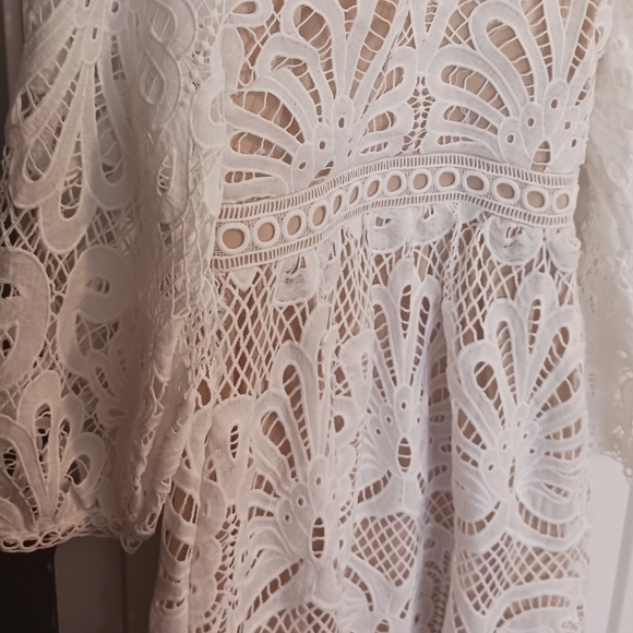 Lace Dress - Picture 3 of 5